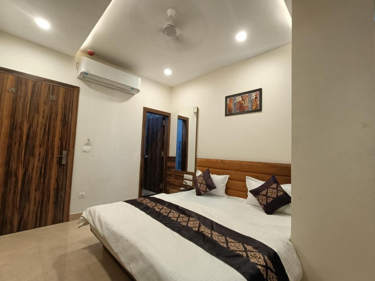 Hotel Vrinda Inn Udaipur Kültér fotó