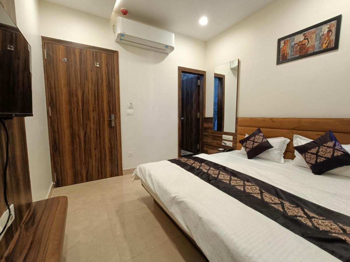 Hotel Vrinda Inn Udaipur Kültér fotó