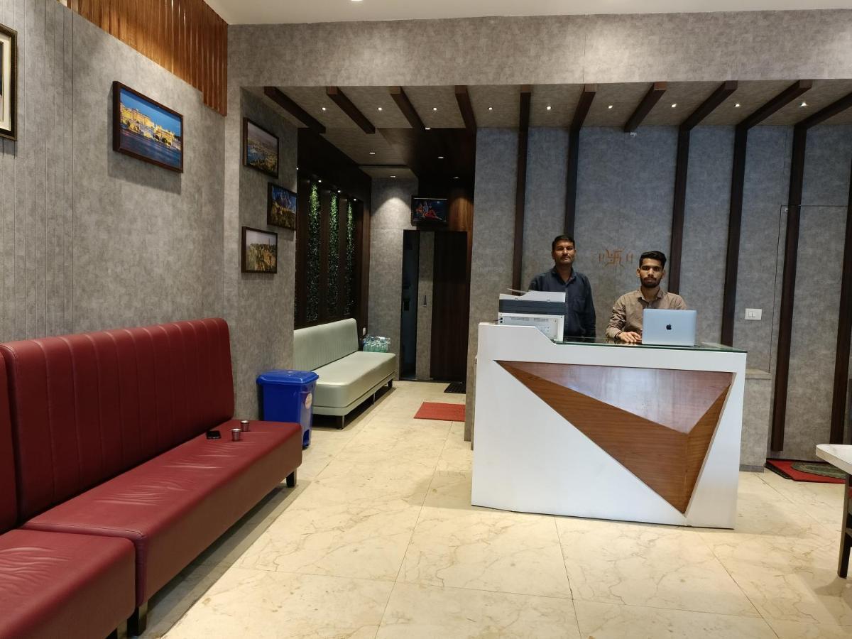 Hotel Vrinda Inn Udaipur Kültér fotó