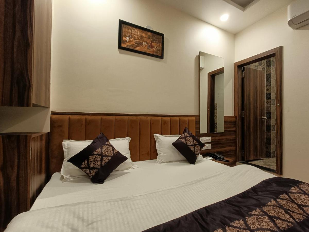 Hotel Vrinda Inn Udaipur Kültér fotó