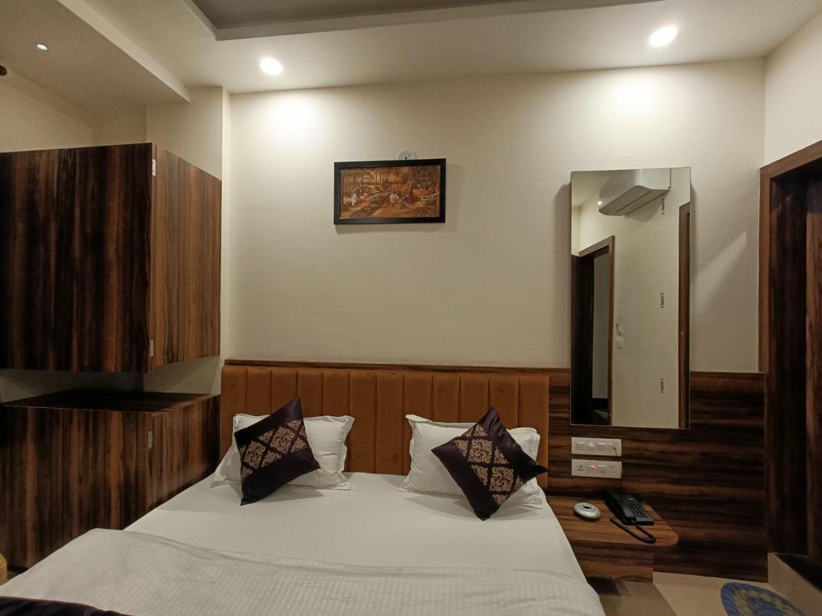 Hotel Vrinda Inn Udaipur Kültér fotó