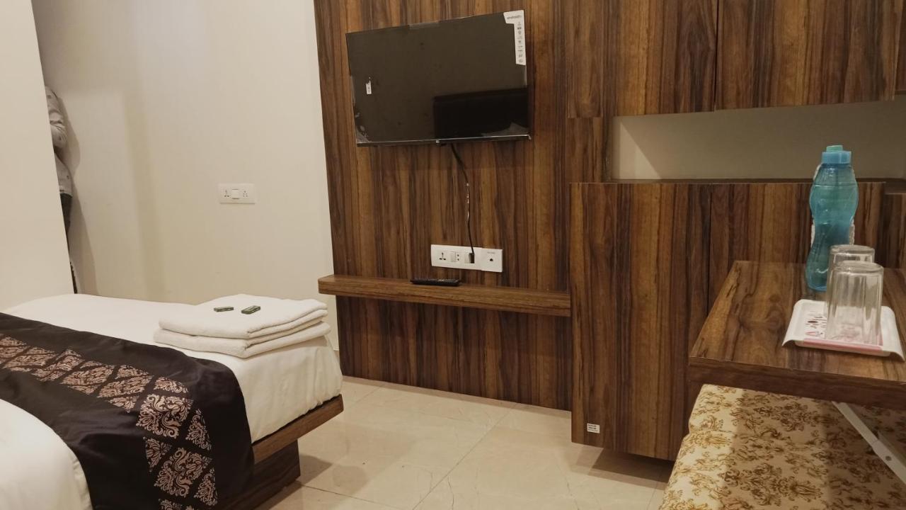 Hotel Vrinda Inn Udaipur Kültér fotó