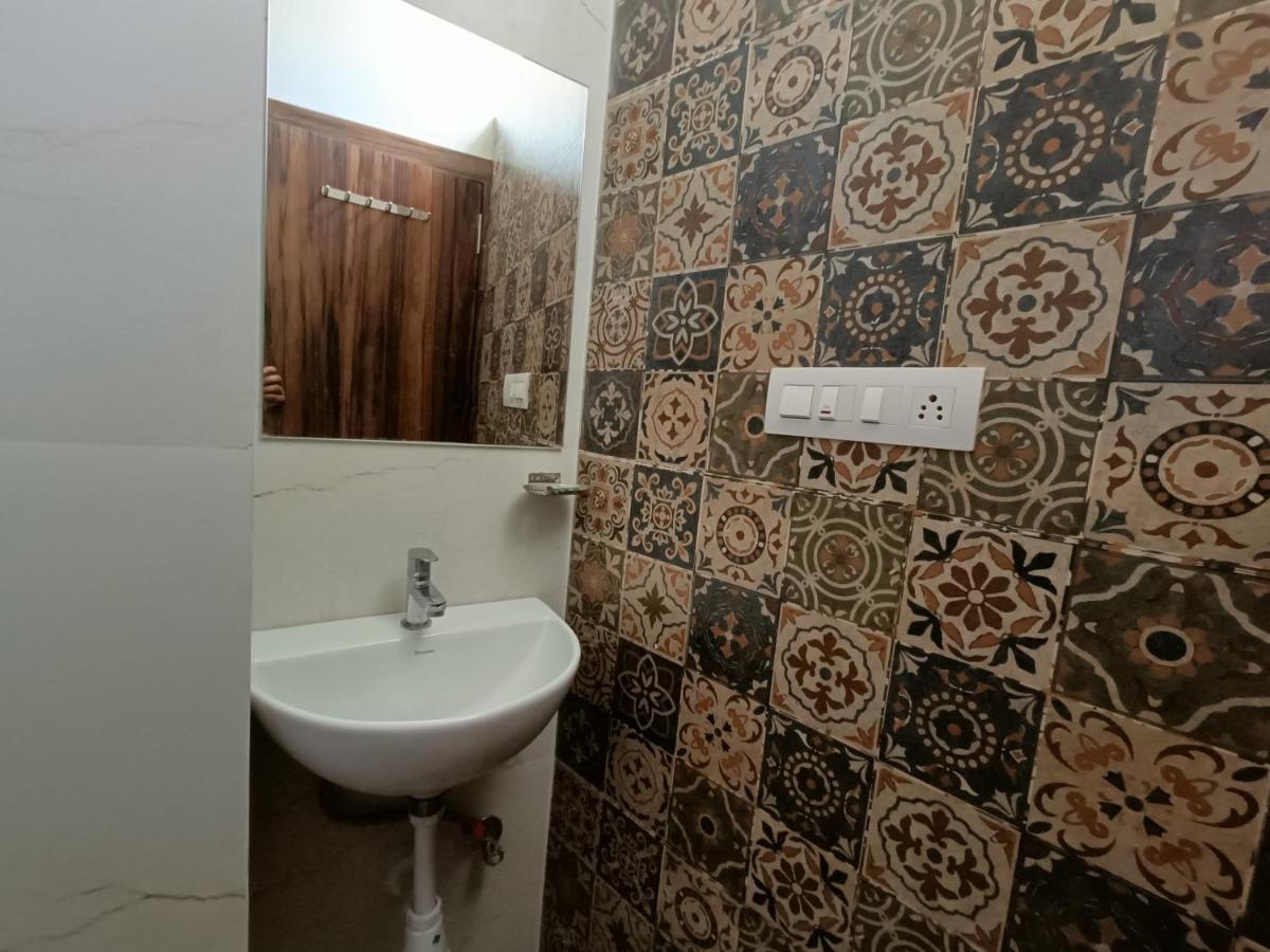 Hotel Vrinda Inn Udaipur Kültér fotó