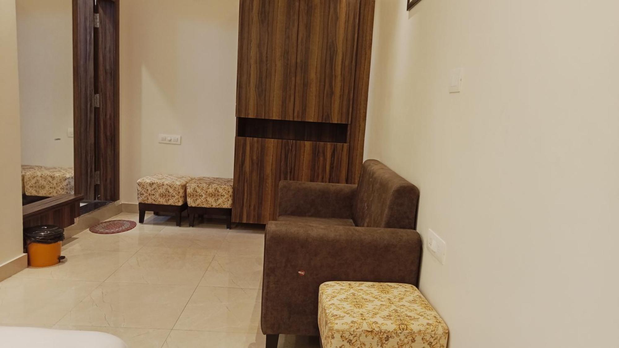 Hotel Vrinda Inn Udaipur Kültér fotó