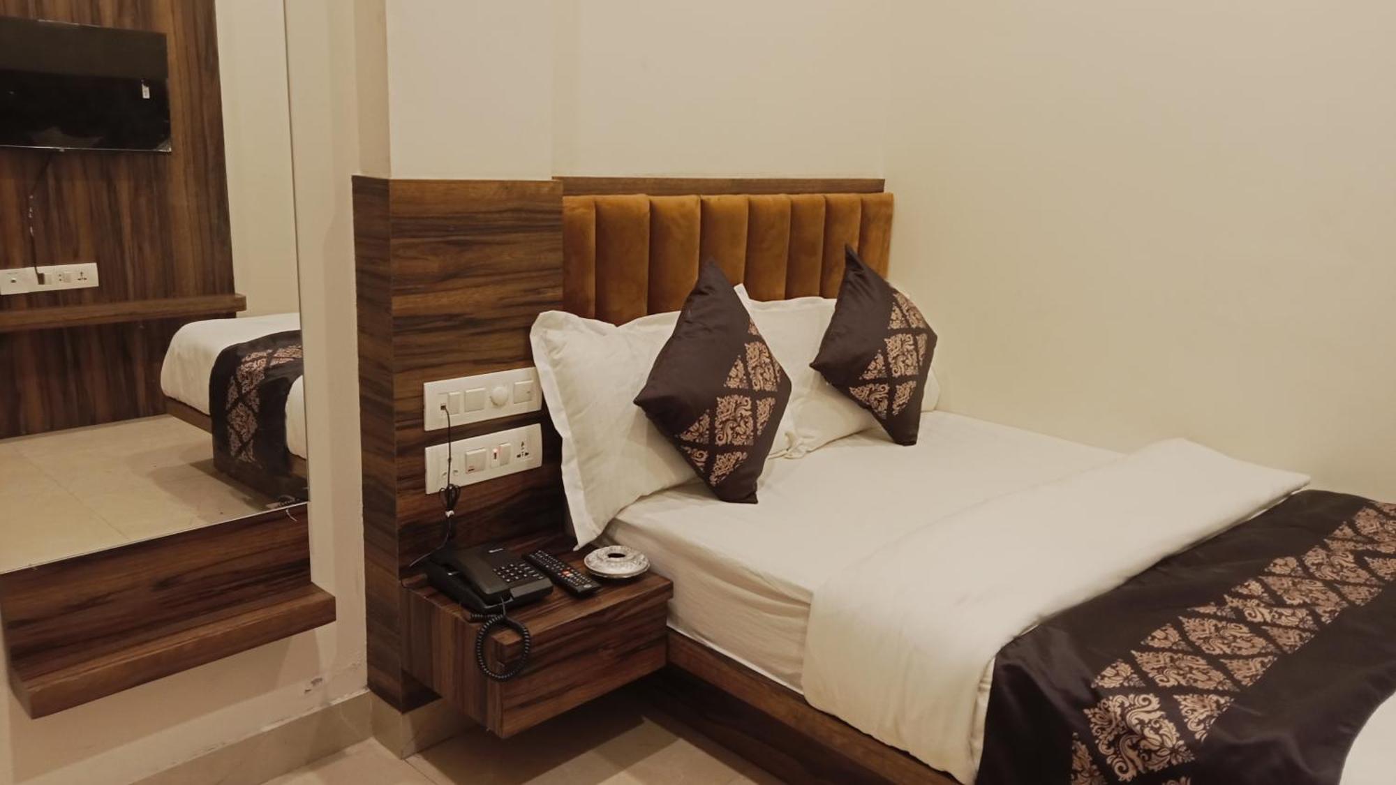 Hotel Vrinda Inn Udaipur Kültér fotó