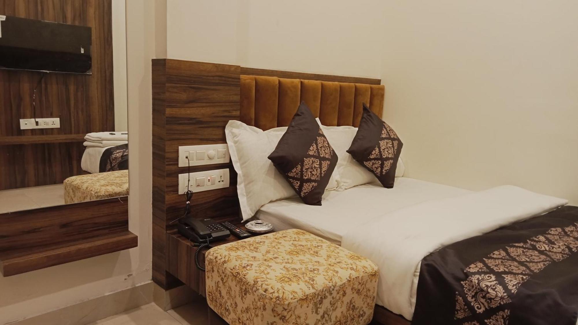 Hotel Vrinda Inn Udaipur Kültér fotó
